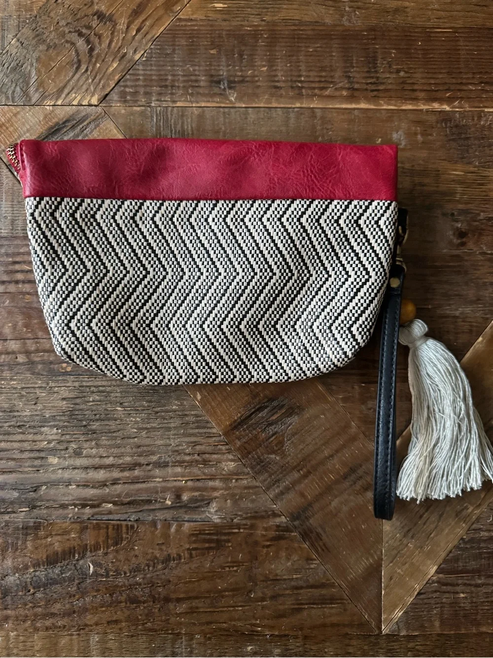 Chevron Black & Cream Woven Wristlet Clutch with Red Trim & Tassel/Black Strap
